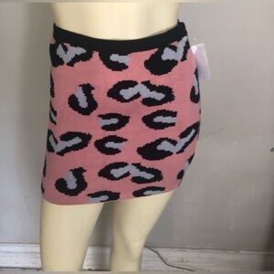 Stylish Good Times U.S.A.Pink Leopard Print Mini Skirt Size M